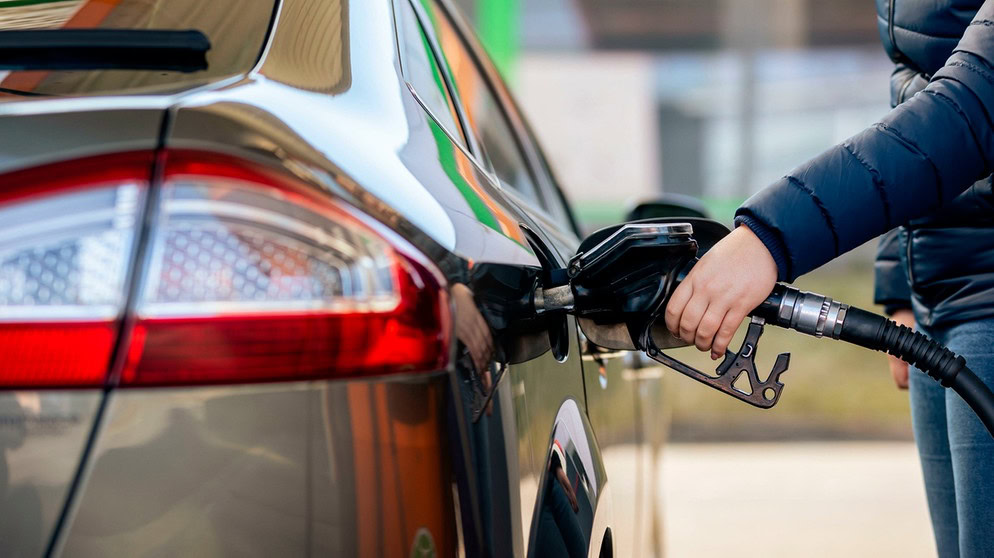 11 Things You Can Do to Improve Gas Mileage | Grease Monkey®